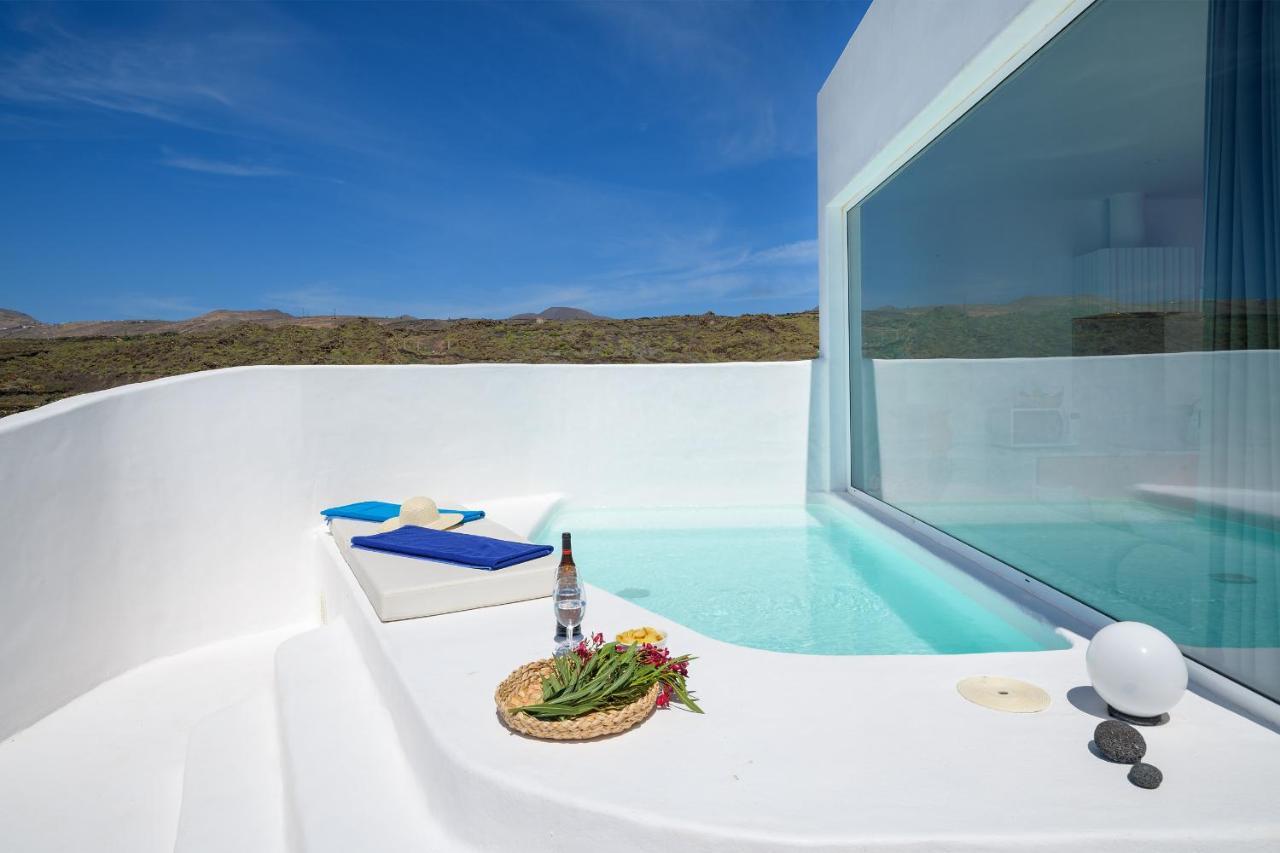 Aquablanca Suite Pool Deluxe En Punta Mujeres Exterior photo